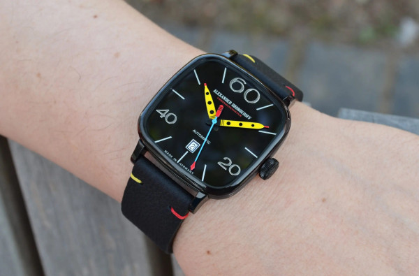 Часовник ALEXANDER SHOROKHOFF KANDY CRAZY HANDS 41X41MM LIMITED EDITION 30PCS