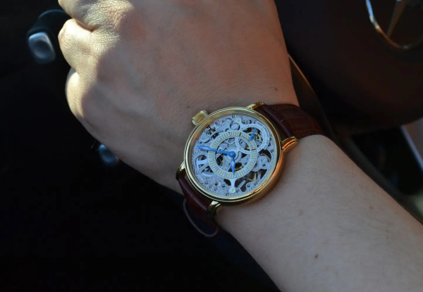 Часовник POLJOT INTERNATIONAL QUEEN VICTORIA 43MM LIMITED EDITION 300PIECES