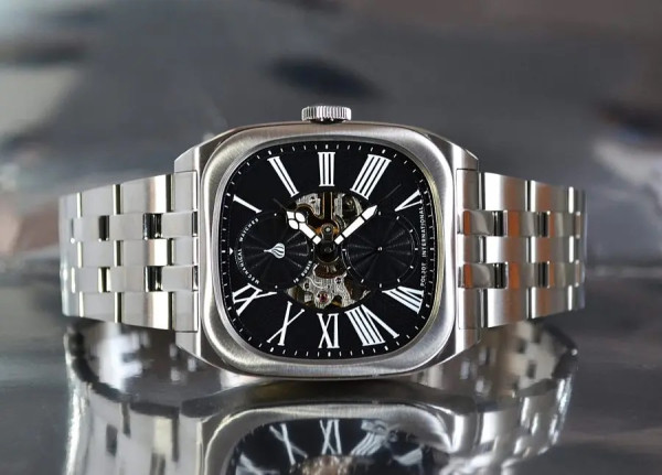 Часовник POLJOT INTERNATIONAL BOLSHOI CLASSIC 38.5X38.5MM