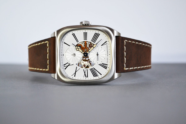 Часовник POLJOT INTERNATIONAL BOLSHOI CLASSIC 38.5X38.5MM