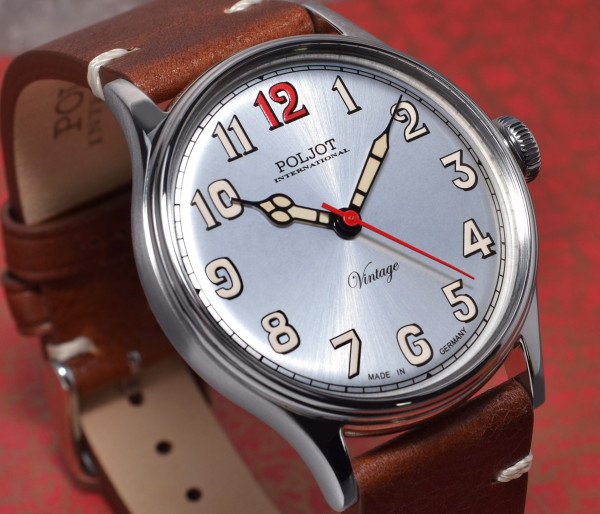 Часовник POLJOT INTERNATIONAL RETRO CLASSIC AUTOMATIC 39MM