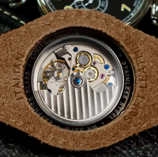 Часовник POLJOT INTERNATIONAL KIROVSKY 40MM LIMITED EDITION 500 PIECES