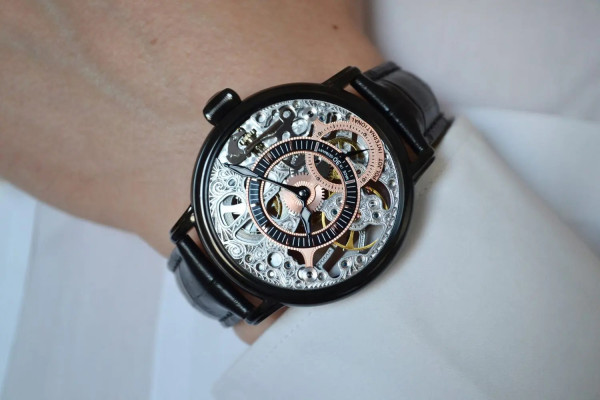 Часовник POLJOT INTERNATIONAL QUEEN VICTORIA 43MM LIMITED EDITION 300PIECES
