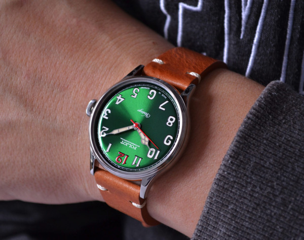 Часовник POLJOT INTERNATIONAL RETRO CLASSIC AUTOMATIC  39MM