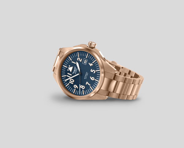 ЧАСОВНИК AVIATOR AIRACOBRA TYPE B AUTOMATIC 42.8MM