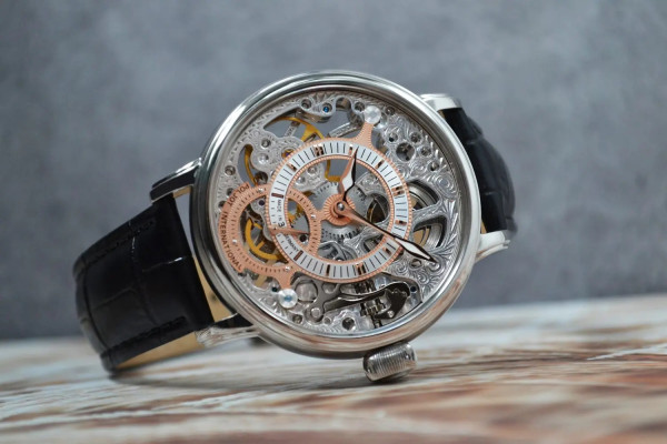 Часовник POLJOT INTERNATIONAL QUEEN VICTORIA 43MM LIMITED EDITION 300PIECES