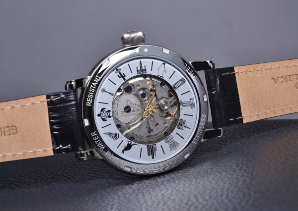 Часовник POLJOT INTERNATIONAL POLAR BEAR 43MM