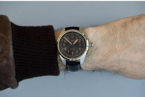 ЧАСОВНИК AVIATOR AIRACOBRA TYPE B 42.8MM